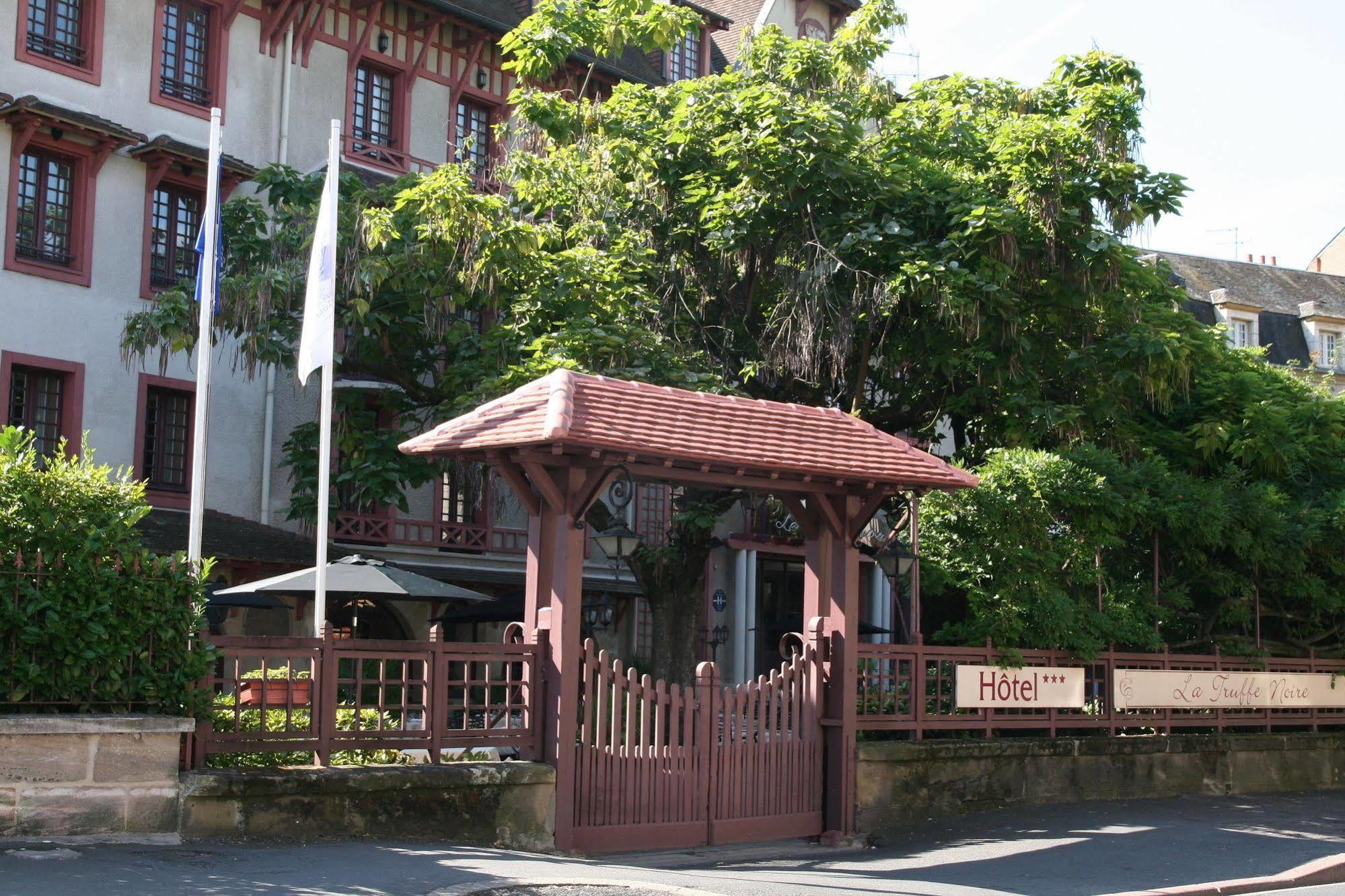 Hotel La Truffe Noire Brive-la-Gaillarde Exterior foto